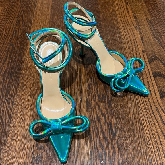 Mach & Mach Double Bow Ankle Strap Pump in iridescent turquoise NWOT